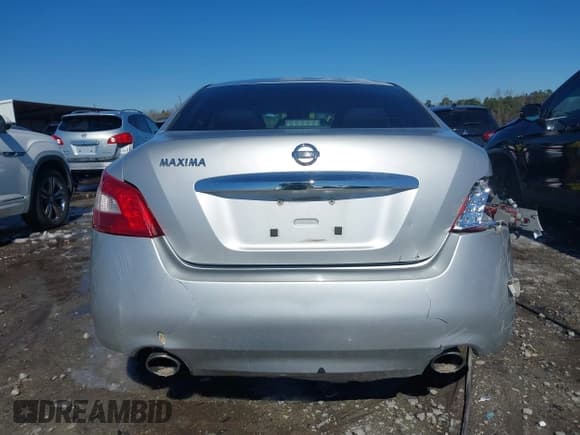 ✅ 2011 Nissan Maxima SV • VIN: 1N4AA5AP0BC802050 • Lot: 41624684. Wystawiony na IAAI z przebiegiem 192 794 mil. Bezpłatny archiwum sprzedaży aukcyjnych z USA i szczegółowy raport historii pojazdu na DreamBid. Zdjęcie 15.