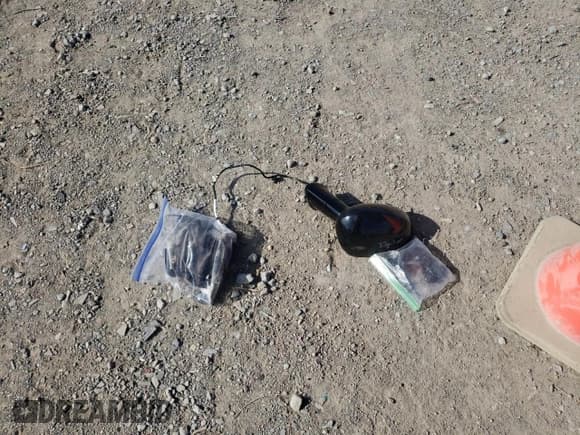 ✅ 2015 Dodge Challenger R/T • VIN: 2C3CDZAT5FH715282 • Lot: 50909344. Wystawiony na Copart z przebiegiem 79 555 mil. Bezpłatny archiwum sprzedaży aukcyjnych z USA i szczegółowy raport historii pojazdu na DreamBid. Zdjęcie 12.