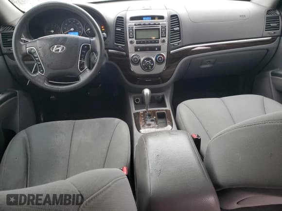 ✅ 2011 Hyundai Santa Fe GLS • VIN: 5XYZGDAB9BG006788 • Lot: 73375994. Listed on Copart with 109,770 mi. Free auction sales archive from the USA and detailed vehicle history report at DreamBid. Image 8.