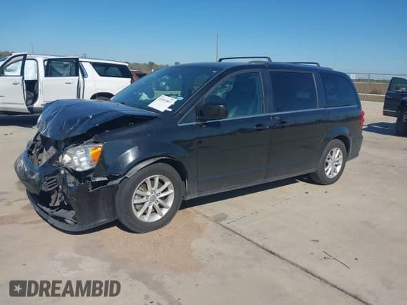 ✅ 2020 Dodge Grand Caravan SXT • VIN: 2C4RDGCG7LR179824 • Лот: 43593897. Опубликован ранее на IAAI с пробегом 131 775 миль. Бесплатный доступ к архиву аукционных продаж из США и подробный отчёт об истории автомобиля на DreamBid. Изображение 2.