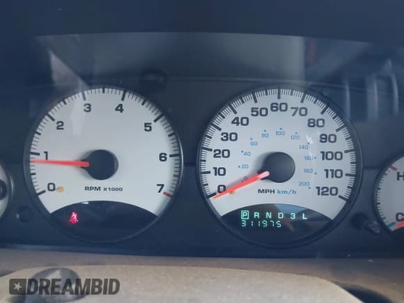 ✅ 2002 Dodge Stratus SXT • VIN: 1B3EL46R12N156565 • Lot: 43696290. Wystawiony na IAAI z przebiegiem 311 975 mil. Bezpłatny archiwum sprzedaży aukcyjnych z USA i szczegółowy raport historii pojazdu na DreamBid. Zdjęcie 7.