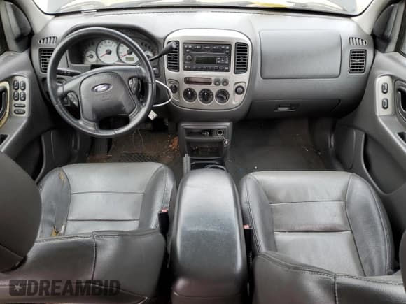 ✅ 2004 Ford Escape XLT • VIN: 1FMCU93164DA18796 • Lot: 52698785. Wystawiony na Copart z przebiegiem 208 287 mil. Bezpłatny archiwum sprzedaży aukcyjnych z USA i szczegółowy raport historii pojazdu na DreamBid. Zdjęcie 8.