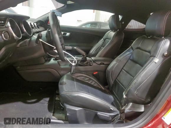 ✅ 2019 Ford Mustang EcoBoost Premium • VIN: 1FA6P8TH7K5129385 • Lot: 70923745. Listed on Copart with 44,343 mi. Free auction sales archive from the USA and detailed vehicle history report at DreamBid. Image 7.