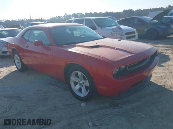 ✅ 2013 Dodge Challenger Rallye Redline • VIN: 2C3CDYAG7DH562639 • Lot: 41685691. Wystawiony na IAAI z przebiegiem 100 181 mil. Bezpłatny archiwum sprzedaży aukcyjnych z USA i szczegółowy raport historii pojazdu na DreamBid. Zdjęcie 1.