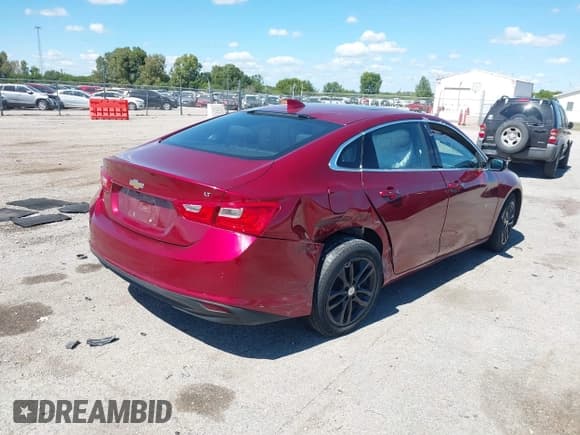 ✅ 2018 Chevrolet Malibu LT • VIN: 1G1ZD5ST7JF194615 • Lot: 43168567. Listed on IAAI with 105,630 mi. Free auction sales archive from the USA and detailed vehicle history report at DreamBid. Image 4.