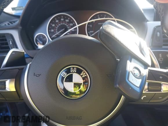 ✅ 2014 BMW 4 Series 428i • VIN: WBA3N7C50EF718938 • Lot: 43608541. Wystawiony na IAAI z przebiegiem 166 253 mil. Bezpłatny archiwum sprzedaży aukcyjnych z USA i szczegółowy raport historii pojazdu na DreamBid. Zdjęcie 11.