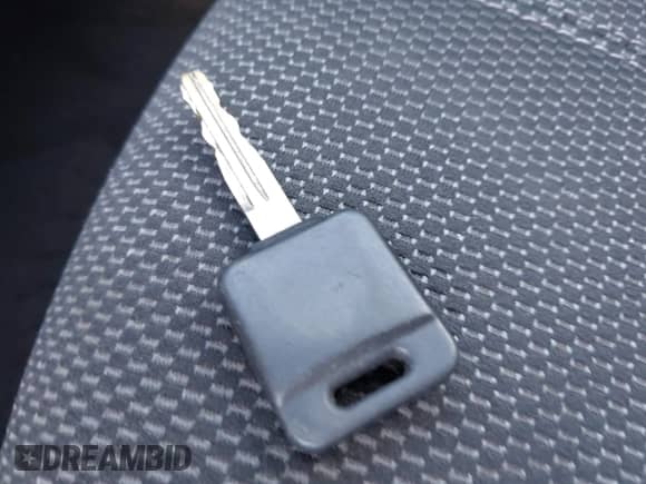 2017 Nissan Sentra SR с VIN 3N1AB7AP7HY211400, выставлен на аукционе IAAI как лот 43450342 с пробегом 197 853 миль миль и . История ставок и продаж доступна на DreamBid. Изображение 11.