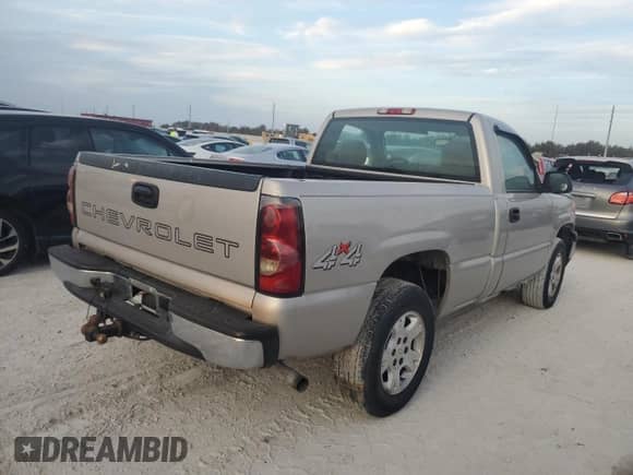 ✅ 2006 Chevrolet Silverado 1500 Work Truck • VIN: 3GCEK14X26G241012 • Lot: 76803864. Wystawiony na Copart z przebiegiem Nie podano mil. Skorzystaj z bezpłatnego archiwum sprzedaży aukcyjnych z USA i zobacz szczegółowy raport historii pojazdu na DreamBid. Zdjęcie 3.