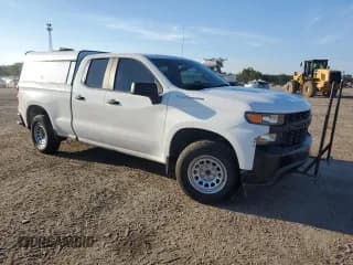 ✅ 2020 Chevrolet Silverado 1500 Work Truck • VIN: 1GCRYAEF8LZ168214 • Lot: 72087184. Wystawiony na Copart z przebiegiem 130 778 mil. Bezpłatny archiwum sprzedaży aukcyjnych z USA i szczegółowy raport historii pojazdu na DreamBid. Zdjęcie 4.