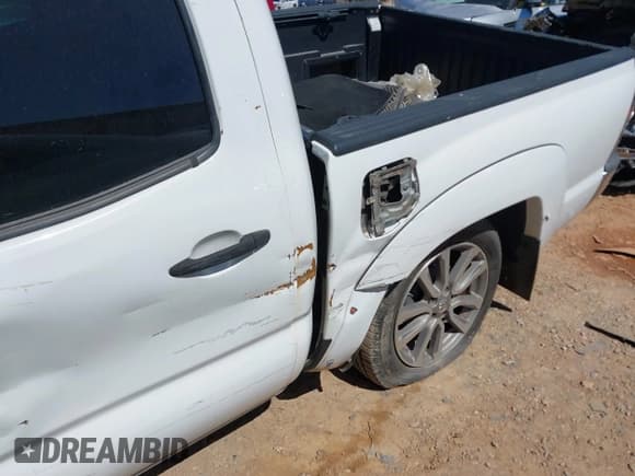 ✅ 2013 Toyota Tacoma • VIN: 5TFJX4CN5DX030249 • Лот: 41810560. Опубликован ранее на IAAI с пробегом 177 680 миль. Бесплатный доступ к архиву аукционных продаж из США и подробный отчёт об истории автомобиля на DreamBid. Изображение 21.