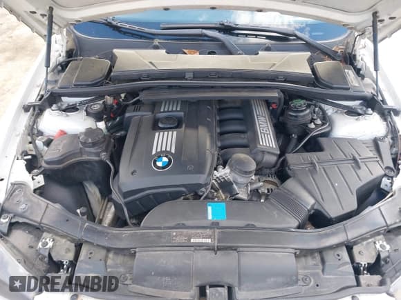 ✅ 2008 BMW 3 Series 328i • VIN: WBAVA33548K053566 • Лот: 43642554. Опубликован ранее на IAAI с пробегом 137 747 миль. Бесплатный доступ к архиву аукционных продаж из США и подробный отчёт об истории автомобиля на DreamBid. Изображение 10.