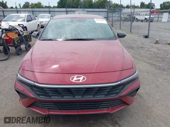 ✅ 2025 Hyundai Elantra SEL Sport • VIN: KMHLM4DGXSU889073 • Lot: 43027867. Listed on IAAI with 7,473 mi. Free auction sales archive from the USA and detailed vehicle history report at DreamBid. Image 11.