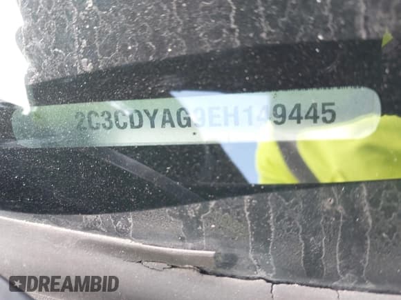 ✅ 2014 Dodge Challenger SXT • VIN: 2C3CDYAG9EH149445 • Lot: 43567255. Listed on IAAI with 185,406 mi. Free auction sales archive from the USA and detailed vehicle history report at DreamBid. Image 9.