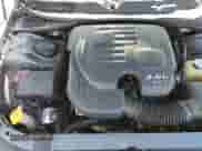 2018 Dodge Challenger SXT z VIN 2C3CDZAG9JH271142, wystawiony jako Copart lot #84286135 z przebiegiem 71 025 mil mil oraz Nie do naprawy • Non repairable. Historia ofert i sprzedaży dostępna na DreamBid. Obrazek 13.