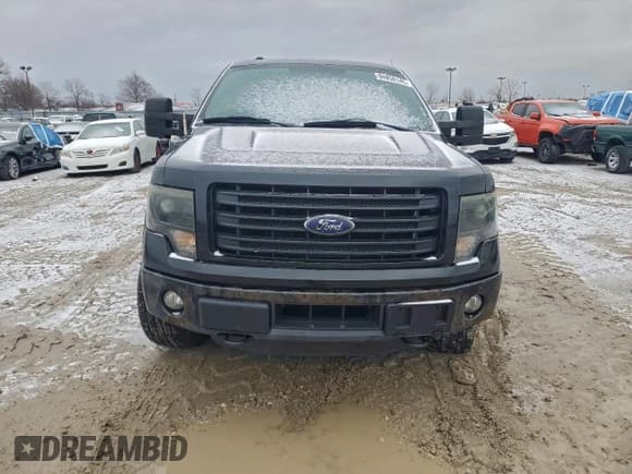 ✅ 2014 Ford F-150 Platinum • VIN: 1FTFW1ET9EFA82767 • Lot: 94850145. Wystawiony na Copart z przebiegiem 216 841 mil. Bezpłatny archiwum sprzedaży aukcyjnych z USA i szczegółowy raport historii pojazdu na DreamBid. Zdjęcie 5.