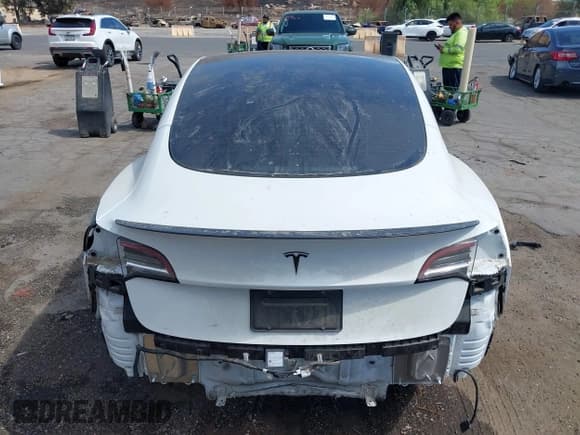 ✅ 2021 Tesla Model 3 Standard Range Plus • VIN: 5YJ3E1EA1MF000778 • Lot: 43229701. Wystawiony na IAAI z przebiegiem 84 054 mil. Bezpłatny archiwum sprzedaży aukcyjnych z USA i szczegółowy raport historii pojazdu na DreamBid. Zdjęcie 16.