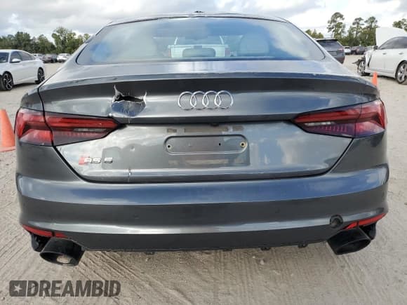 ✅ 2019 Audi RS 5 Sportback • VIN: WUABWCF55KA906835 • Лот: 85359985. Опубликован ранее на Copart с пробегом 52 543 миль. Бесплатный доступ к архиву аукционных продаж из США и подробный отчёт об истории автомобиля на DreamBid. Изображение 6.