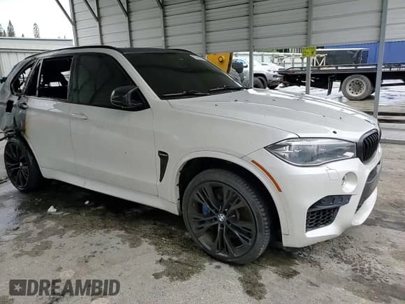 ✅ 2015 BMW X5 M • VIN: 5YMKT6C55F0C89468 • Лот: 75391074. Опубликован ранее на Copart с пробегом Не указан. Бесплатный доступ к архиву аукционных продаж из США и подробный отчёт об истории автомобиля на DreamBid. Изображение 12.