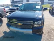 ✅ 2014 Chevrolet Suburban LT • VIN: 1GNSKJE74ER154882 • Lot: 43539759. Wystawiony na IAAI z przebiegiem 205 972 mil. Bezpłatny archiwum sprzedaży aukcyjnych z USA i szczegółowy raport historii pojazdu na DreamBid. Zdjęcie 12.