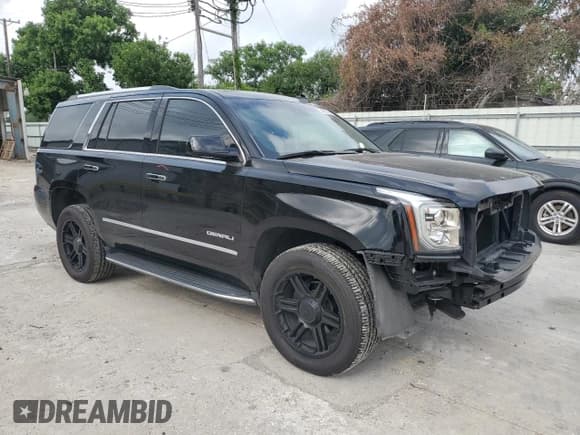 ✅ 2019 GMC Yukon Denali • VIN: 1GKS1CKJ8KR376395 • Lot: 54591085. Listed on Copart with 37,638 mi. Free auction sales archive from the USA and detailed vehicle history report at DreamBid. Image 4.