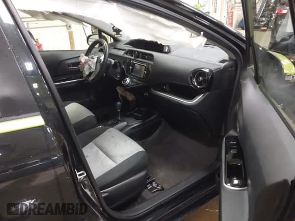 ✅ 2016 Toyota Prius One • VIN: JTDKDTB39G1116257 • Лот: 42993056. Опубликован ранее на IAAI с пробегом 136 212 миль. Бесплатный доступ к архиву аукционных продаж из США и подробный отчёт об истории автомобиля на DreamBid. Изображение 5.