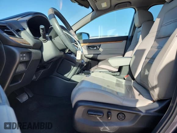 ✅ 2017 Honda CR-V EX-L • VIN: 5J6RW1H87HL007280 • Lot: 84064715. Listed on Copart with 38,129 mi. Free auction sales archive from the USA and detailed vehicle history report at DreamBid. Image 7.