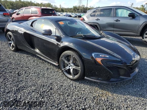✅ 2015 McLaren 650S • VIN: SBM11FAA3FW004388 • Lot: 74802864. Wystawiony na Copart z przebiegiem Nie podano. Bezpłatny archiwum sprzedaży aukcyjnych z USA i szczegółowy raport historii pojazdu na DreamBid. Zdjęcie 4.