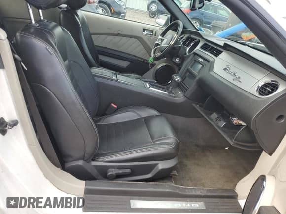 ✅ 2012 Ford Mustang V6 • VIN: 1ZVBP8EM0C5287083 • Lot: 91661055. Listed on Copart with 142,155 mi. Free auction sales archive from the USA and detailed vehicle history report at DreamBid. Image 10.