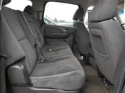 ✅ 2007 Chevrolet Suburban LT • VIN: 1GNFK16397J248688 • Lot: 81838244. Wystawiony na Copart z przebiegiem 155 939 mil. Bezpłatny archiwum sprzedaży aukcyjnych z USA i szczegółowy raport historii pojazdu na DreamBid. Zdjęcie 11.
