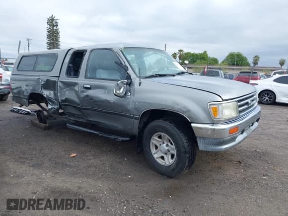 ✅ 1997 Toyota T100 SR5 • VIN: JT4UN24D3V0040298 • Lot: 41936885. Listed on IAAI with 66,224 mi. Free auction sales archive from the USA and detailed vehicle history report at DreamBid. Image 13.