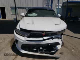 2024 Dodge Hornet R/T z VIN ZACPDFCW6R3A31502, wystawiony jako Copart lot #69241235 z przebiegiem 33 168 mil mil oraz Nie do naprawy • Non repairable. Historia ofert i sprzedaży dostępna na DreamBid. Obrazek 5.