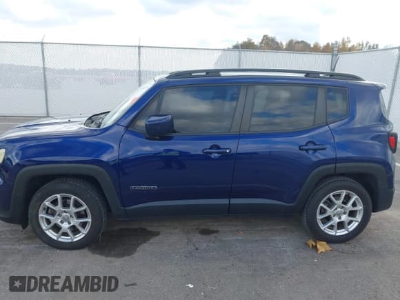 ✅ 2019 Jeep Renegade Latitude • VIN: ZACNJABB9KPK87212 • Lot: 43584654. Listed on IAAI with 67,246 mi. Free auction sales archive from the USA and detailed vehicle history report at DreamBid. Image 14.