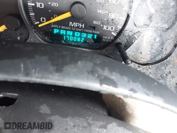 ✅ 2001 Chevrolet Silverado 2500HD LT3 • VIN: 1GCHK23G51F142490 • Лот: 40063395. Опубликован ранее на IAAI с пробегом 170 082 миль. Бесплатный доступ к архиву аукционных продаж из США и подробный отчёт об истории автомобиля на DreamBid. Изображение 7.