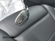 ✅ 2021 Mercedes-Benz C 300 • VIN: W1KWF8EB8MR648727 • Lot: 42794450. Wystawiony na IAAI z przebiegiem 48 928 mil. Bezpłatny archiwum sprzedaży aukcyjnych z USA i szczegółowy raport historii pojazdu na DreamBid. Zdjęcie 11.