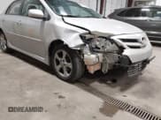 ✅ 2012 Toyota Corolla LE • VIN: 5YFBU4EE8CP005885 • Lot: 43403886. Wystawiony na IAAI z przebiegiem 117 323 mil. Bezpłatny archiwum sprzedaży aukcyjnych z USA i szczegółowy raport historii pojazdu na DreamBid. Zdjęcie 6.