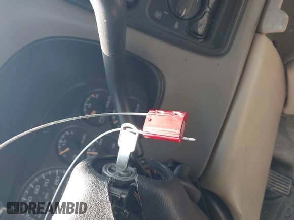 ✅ 2001 Chevrolet Suburban LS • VIN: 3GNFK16TX1G269025 • Лот: 42895358. Опубликован ранее на IAAI с пробегом Не указан. Бесплатный доступ к архиву аукционных продаж из США и подробный отчёт об истории автомобиля на DreamBid. Изображение 11.