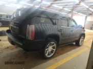 ✅ 2014 Cadillac Escalade Premium • VIN: 1GYS4CEF1ER241039 • Lot: 69725985. Wystawiony na Copart z przebiegiem 132 865 mil. Bezpłatny archiwum sprzedaży aukcyjnych z USA i szczegółowy raport historii pojazdu na DreamBid. Zdjęcie 3.