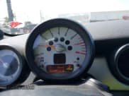 ✅ 2011 MINI Convertible • VIN: WMWZN3C55BT133207 • Lot: 42930217. Wystawiony na IAAI z przebiegiem 108 215 mil. Bezpłatny archiwum sprzedaży aukcyjnych z USA i szczegółowy raport historii pojazdu na DreamBid. Zdjęcie 7.