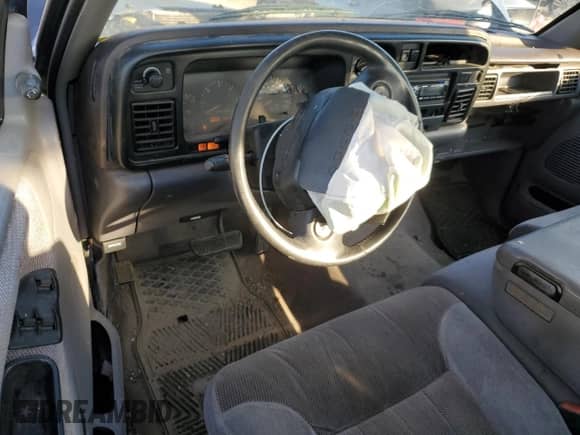 1997 Dodge 1500 с VIN 3B7HC13Z6VG825621, выставлен на аукционе Copart как лот 83291024 с пробегом 193 785 миль миль и Списание • Salvage title. История ставок и продаж доступна на DreamBid. Изображение 8.