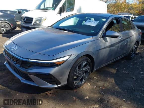 ✅ 2025 Hyundai Elantra SEL Convenience • VIN: KMHLS4DG5SU974232 • Lot: 43648827. Listed on IAAI with 13,076 mi. Free auction sales archive from the USA and detailed vehicle history report at DreamBid. Image 2.