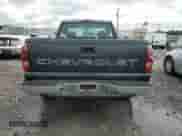 2004 Chevrolet Silverado 1500 LS z VIN 1GCEC14V84Z177549, wystawiony jako Copart lot #55821375 z przebiegiem Nie podano mil oraz Szkoda całkowita • Salvage title. Historia ofert i sprzedaży dostępna na DreamBid. Obrazek 6.
