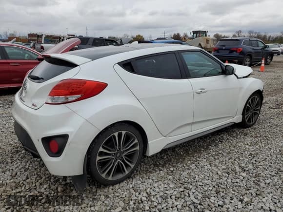 ✅ 2016 Hyundai Veloster Turbo • VIN: KMHTC6AE8GU286552 • Lot: 80307554. Wystawiony na Copart z przebiegiem 102 997 mil. Bezpłatny archiwum sprzedaży aukcyjnych z USA i szczegółowy raport historii pojazdu na DreamBid. Zdjęcie 3.