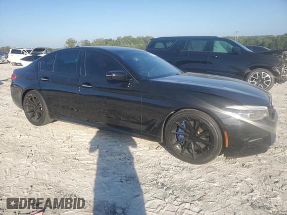 ✅ 2017 BMW 5 Series 540i • VIN: WBAJE5C3XHG916211 • Лот: 84933275. Опубликован ранее на Copart с пробегом 117 736 миль. Бесплатный доступ к архиву аукционных продаж из США и подробный отчёт об истории автомобиля на DreamBid. Изображение 4.