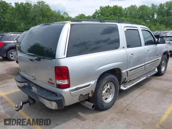 ✅ 2003 GMC Yukon XL SLT • VIN: 3GKFK16Z63G127324 • Лот: 42212199. Опубликован ранее на IAAI с пробегом 419 372 миль. Бесплатный доступ к архиву аукционных продаж из США и подробный отчёт об истории автомобиля на DreamBid. Изображение 4.