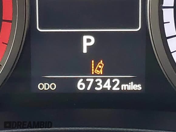 ✅ 2018 Lexus NX 300 • VIN: JTJBARBZ2J2175925 • Lot: 41553498. Listed on IAAI with 67,342 mi. Free auction sales archive from the USA and detailed vehicle history report at DreamBid. Image 15.