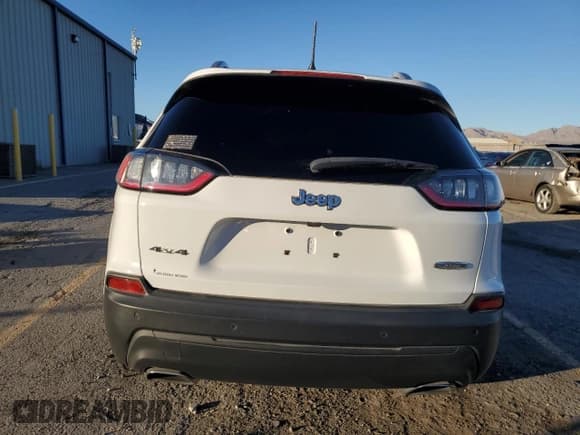 ✅ 2019 Jeep Cherokee Altitude • VIN: 1C4PJMLX8KD398775 • Lot: 85402575. Wystawiony na Copart z przebiegiem 71 503 mil. Bezpłatny archiwum sprzedaży aukcyjnych z USA i szczegółowy raport historii pojazdu na DreamBid. Zdjęcie 6.