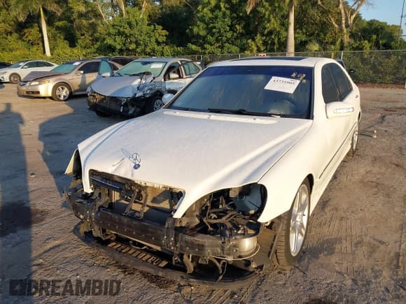 ✅ 2006 Mercedes-Benz S 430 • VIN: WDBNG70J86A463976 • Lot: 43735905. Wystawiony na IAAI z przebiegiem 94 362 mil. Bezpłatny archiwum sprzedaży aukcyjnych z USA i szczegółowy raport historii pojazdu na DreamBid. Zdjęcie 6.