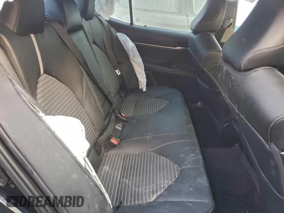 ✅ 2023 Toyota Camry SE • VIN: 4T1G11AKXPU744477 • Lot: 93331375. Wystawiony na Copart z przebiegiem 42 989 mil. Bezpłatny archiwum sprzedaży aukcyjnych z USA i szczegółowy raport historii pojazdu na DreamBid. Zdjęcie 10.