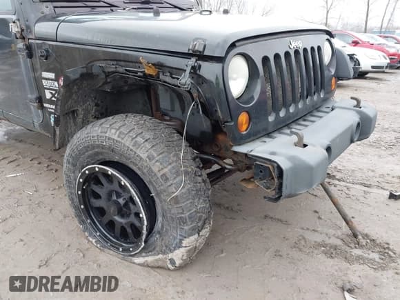 ✅ 2008 Jeep Wrangler Unlimited X • VIN: 1J4GA39138L641138 • Lot: 41986230. Listed on IAAI with 215,026 mi. Free auction sales archive from the USA and detailed vehicle history report at DreamBid. Image 6.
