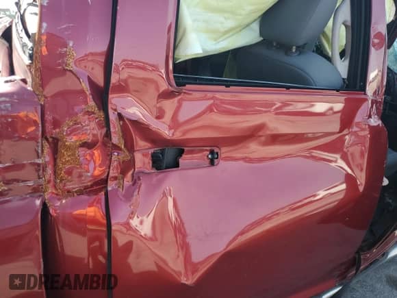 2013 Ram 1500 Express z VIN 1C6RR6KT7DS594837, wystawiony jako Copart lot #66371985 z przebiegiem Nie podano mil oraz Nie do naprawy • Non repairable. Historia ofert i sprzedaży dostępna na DreamBid. Obrazek 10.